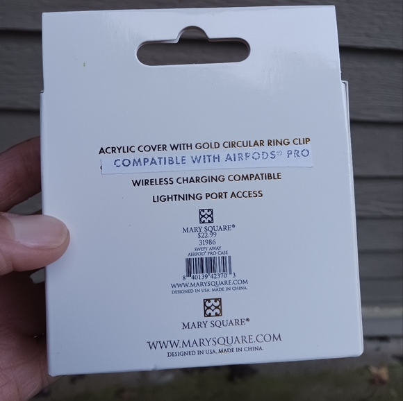 Airpod case - Picture 2 of 3